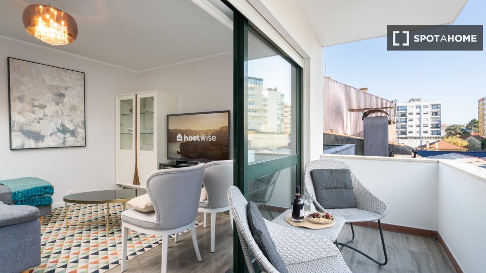 Apartment Porto, 4 beds, 120m² — photo 14