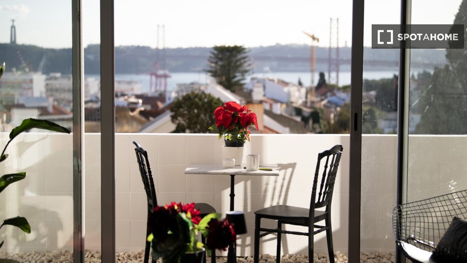 Apartment Lisbon, 1 bed, 55m² — photo 5