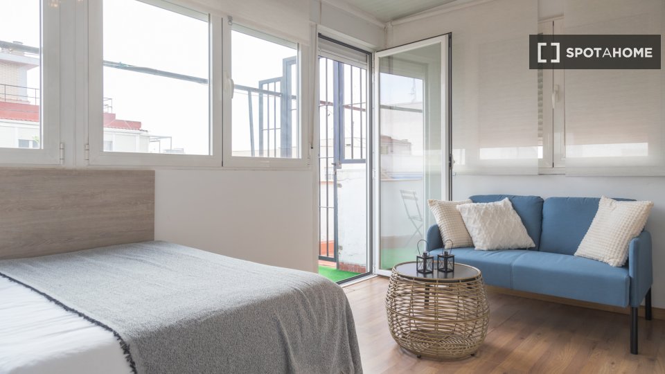 Double room Madrid, 5 beds — photo 14