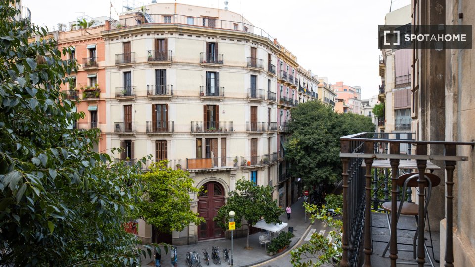 Double room Barcelona, 6 beds, 150m² — photo 4