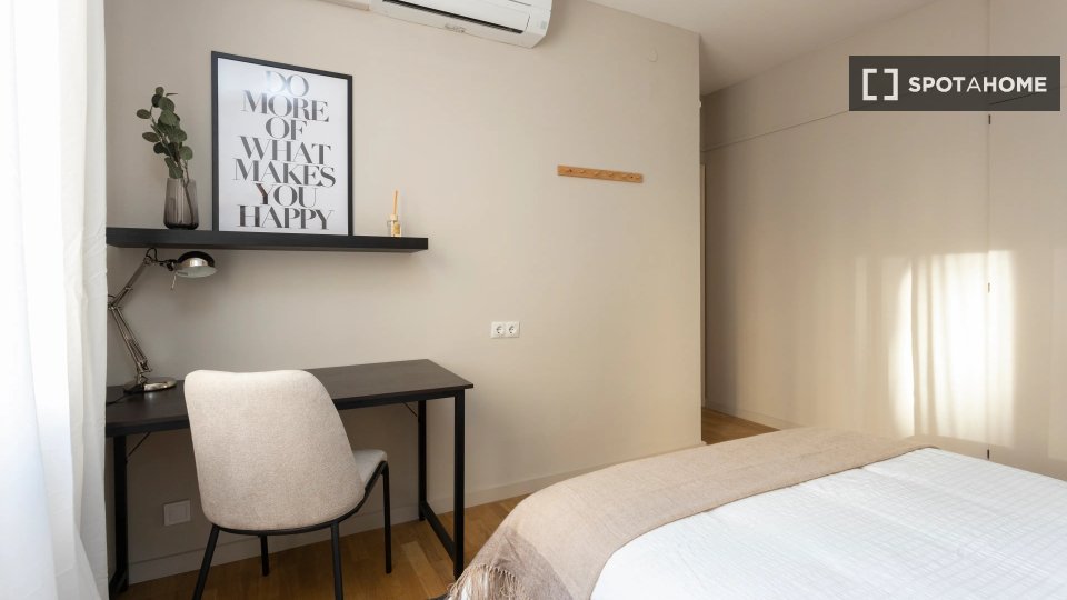 Double room Barcelona, 6 beds — photo 2