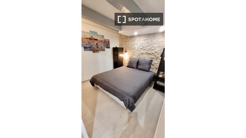 Apartment Marseille, 4 beds — photo 12
