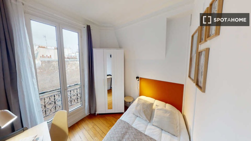 Double room Paris, 9 beds, 150m² — photo 18
