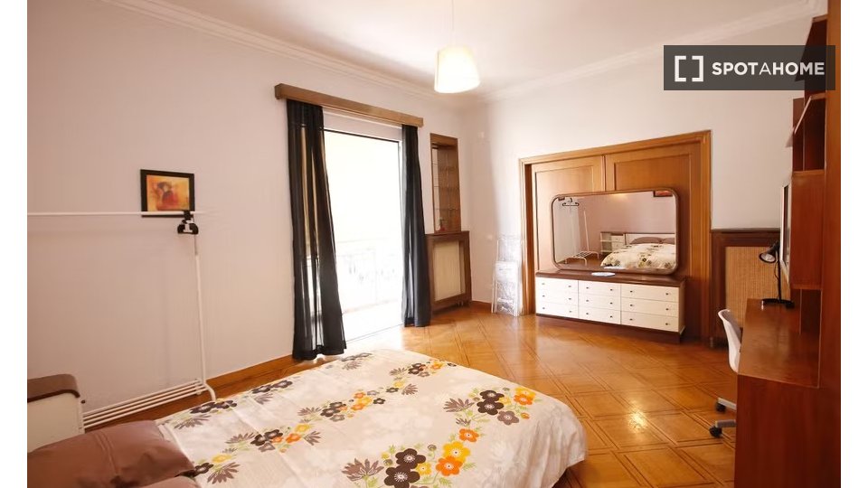 Double room Athens, 7 beds — photo 2
