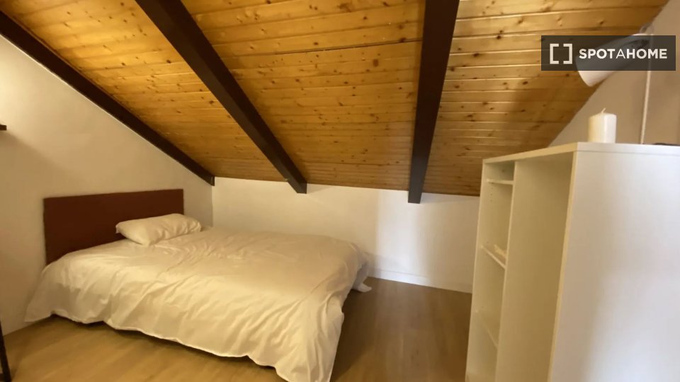 Double room Madrid, 18 beds — photo 12
