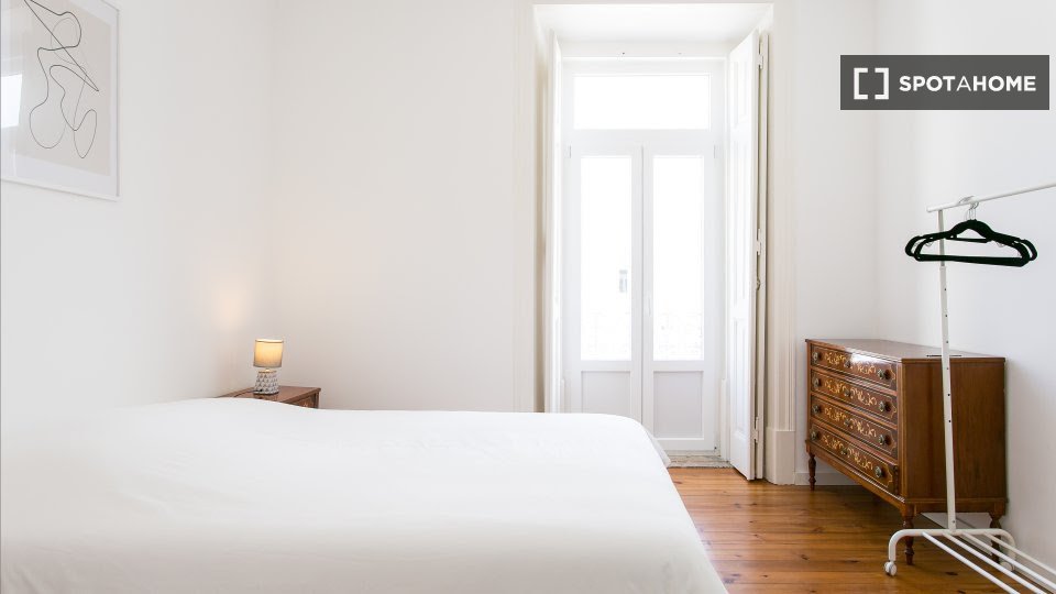 Double room Lisbon, 8 beds — photo 1
