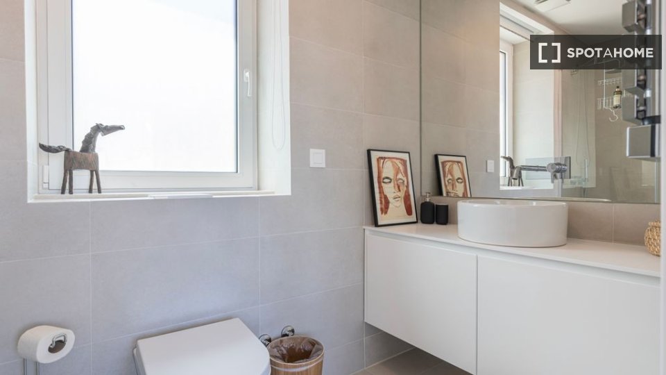 Apartment Lisbon, 3 beds — photo 9