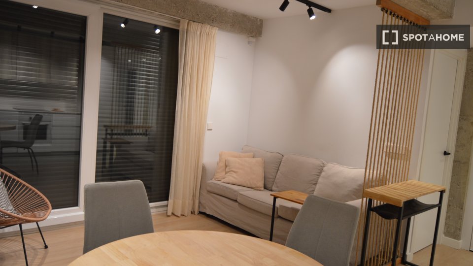 Apartment Valencia, 2 beds — photo 5