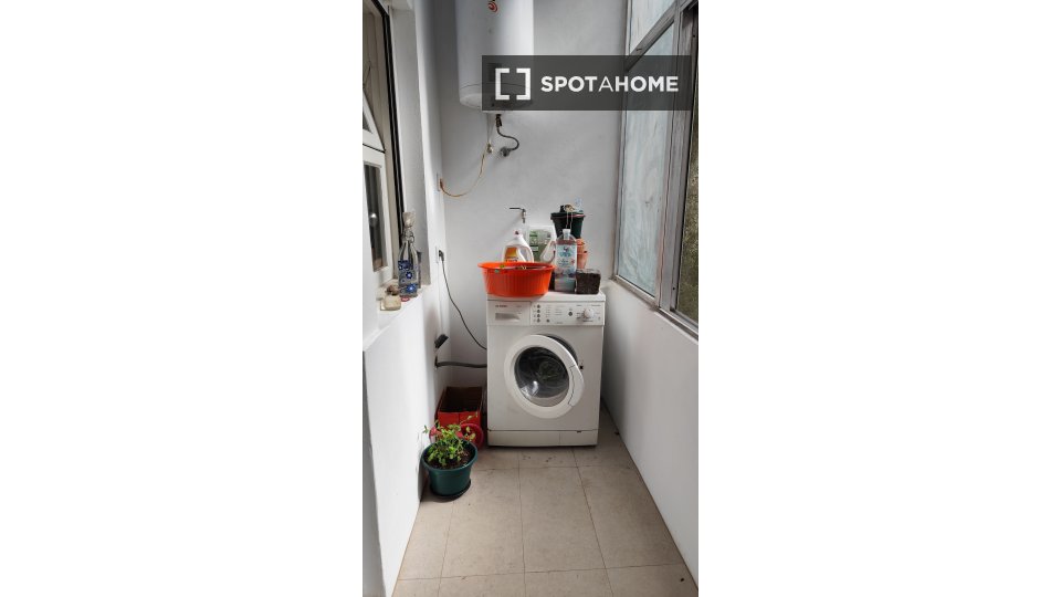 Double room Porto, 1 bed, 85m² — photo 16