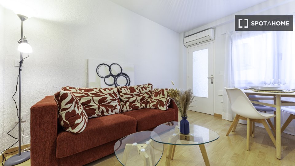 Double room Alicante, 4 beds, 103m² — photo 10
