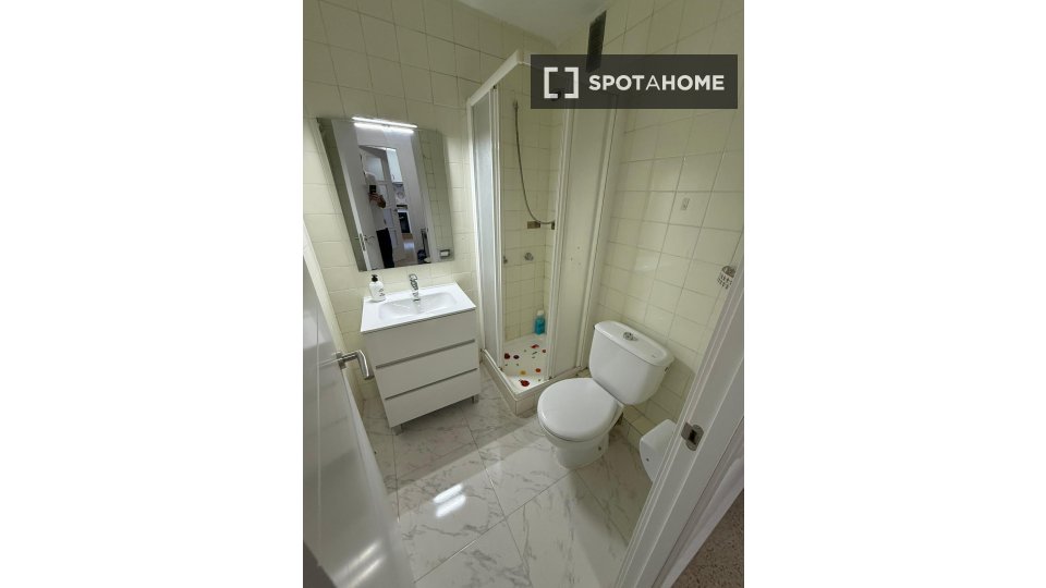 Apartment Alicante, 3 beds, 90m² — photo 3