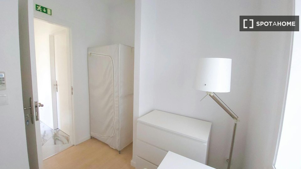 Double room Porto, 20 beds — photo 6