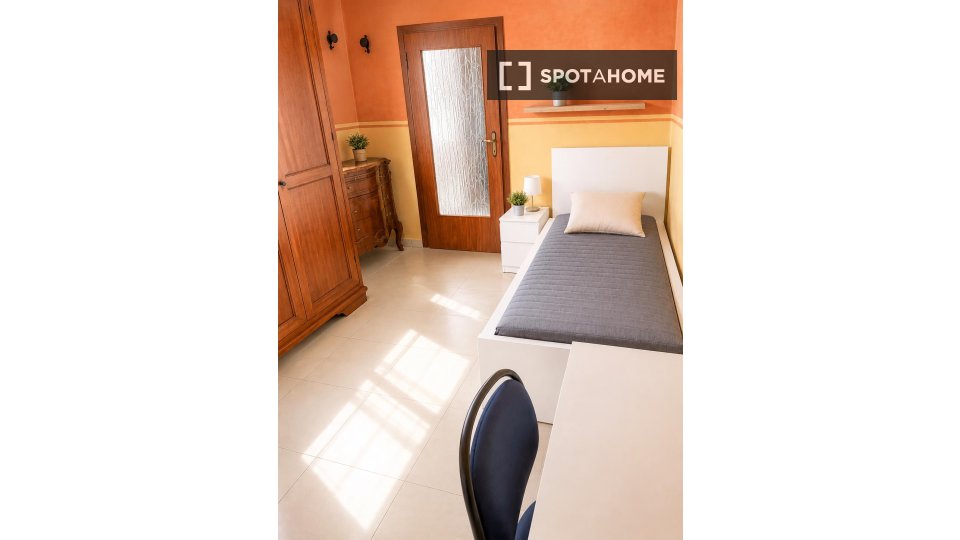 Double room Milan, 3 beds — photo 9