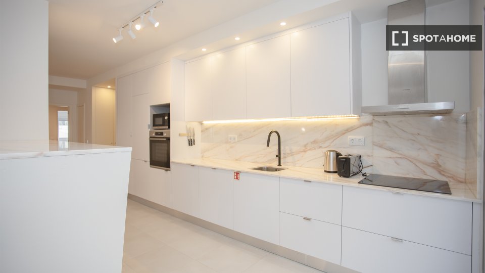 Apartment Porto, 3 beds, 115m² — photo 14
