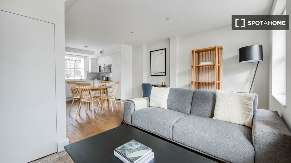 Apartment London, 2 beds — photo 2