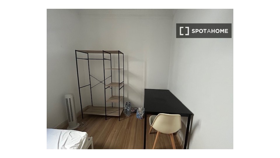 Double room Lisbon, 8 beds — photo 4