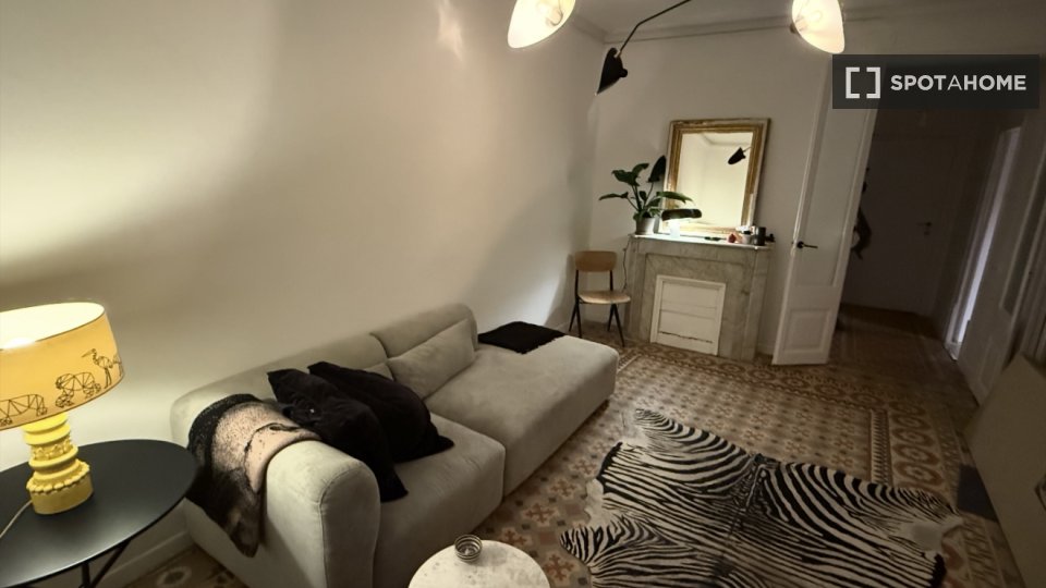Apartment Barcelona, 2 beds, 70m² — photo 5