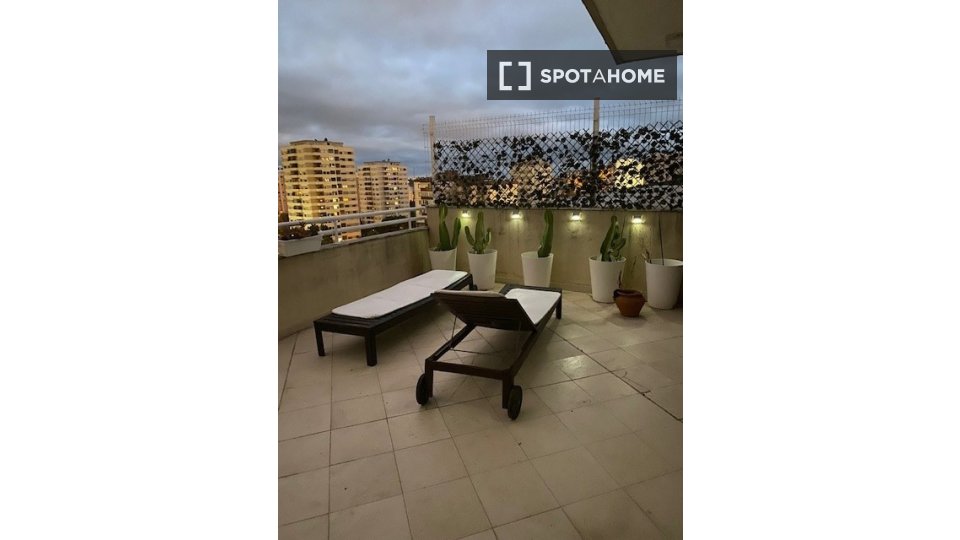 Apartment Lisbon, 2 beds — photo 14