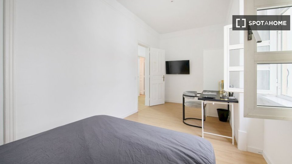 Double room Lisbon, 7 beds — photo 3