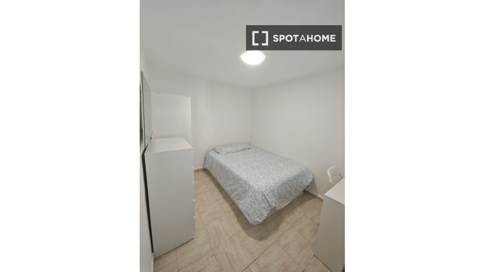 Habitación doble Alcala_De_Henares, 1 habitación, 100m² — foto 6