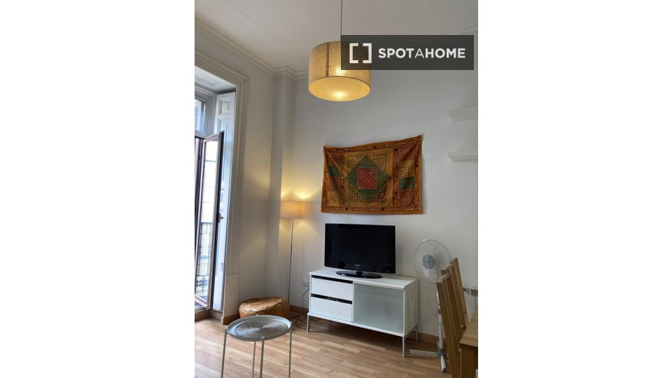 Apartment Madrid, 2 beds, 90m² — photo 14