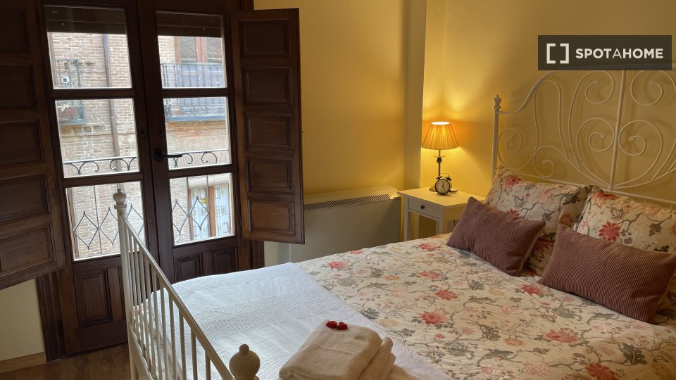 Apartment Alcala_De_Henares, 3 beds, 130m² — photo 18