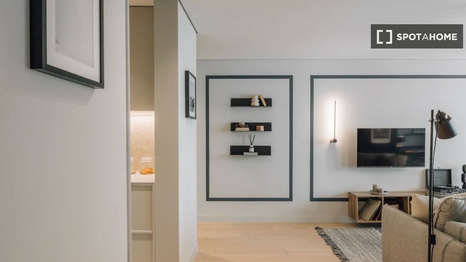 Apartment Lisbon, 1 bed — photo 16