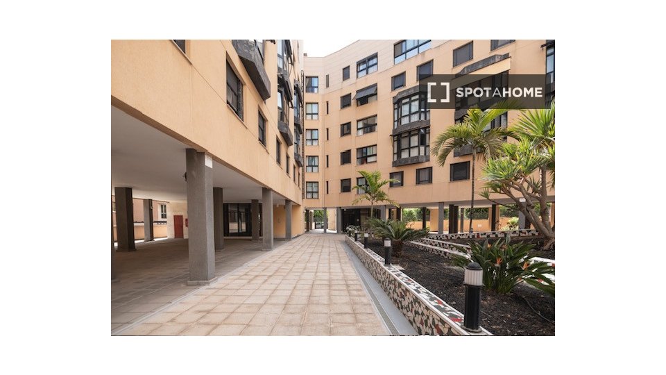 Apartment Santa_Cruz_De_Tenerife, 3 beds, 79m² — photo 4