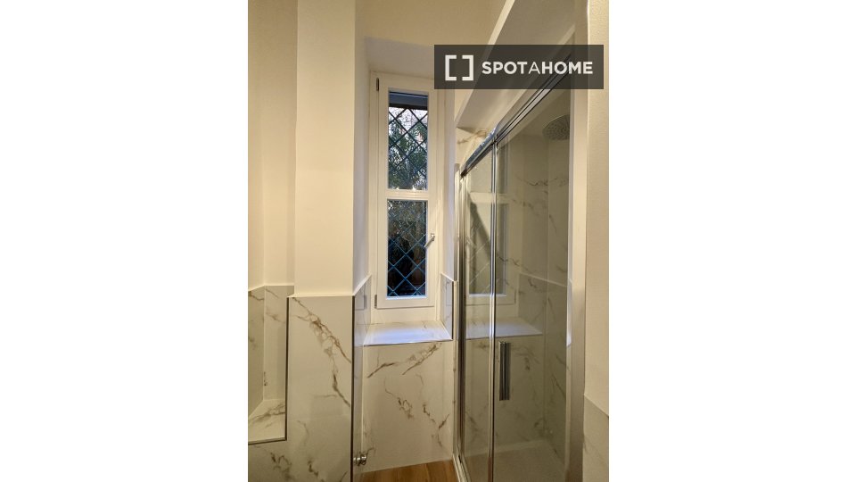 Apartment Milan, 1 bed, 47m² — photo 21