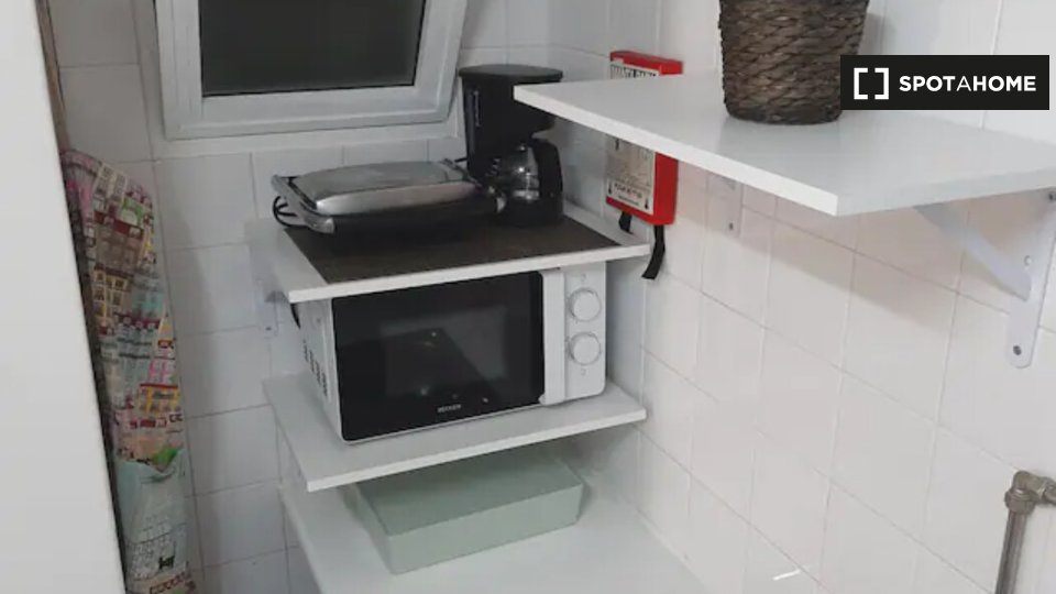 Apartment Lisbon, 1 bed — photo 2