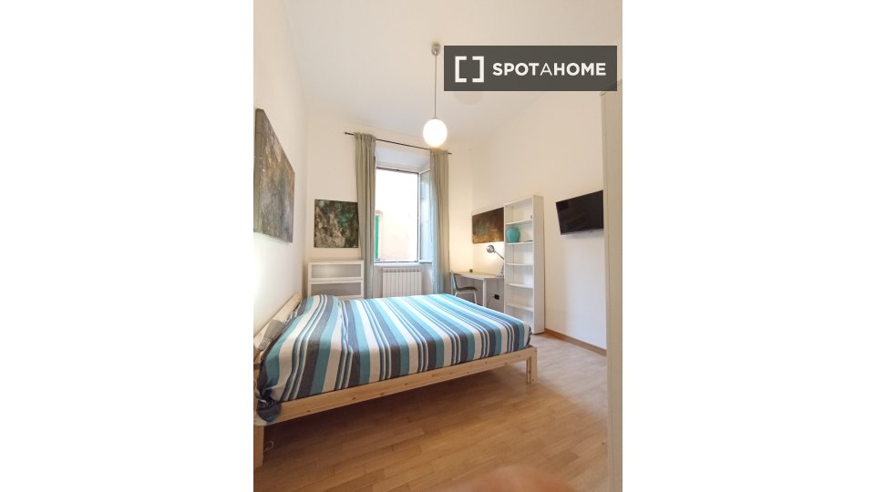 Double room Rome, 3 beds, 105m² — photo 10