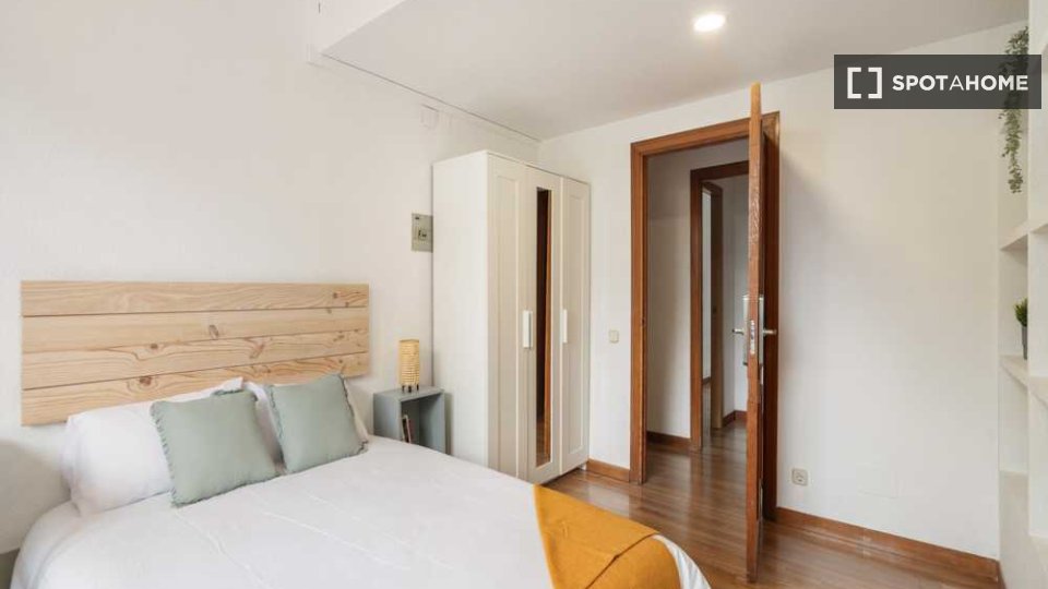 Double room Madrid, 10 beds — photo 14