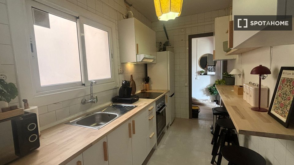 Double room Barcelona, 8 beds, 220m² — photo 11
