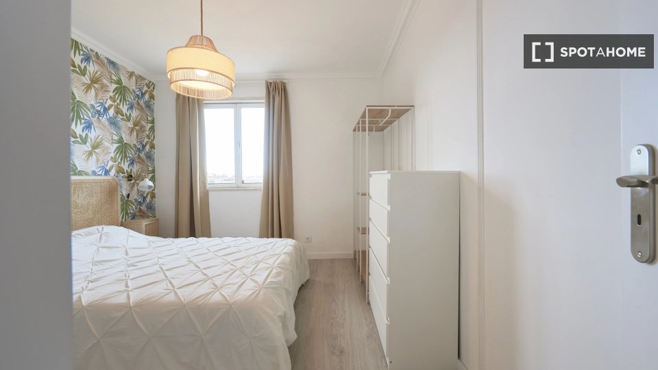 Double room Lisbon, 11 beds — photo 1