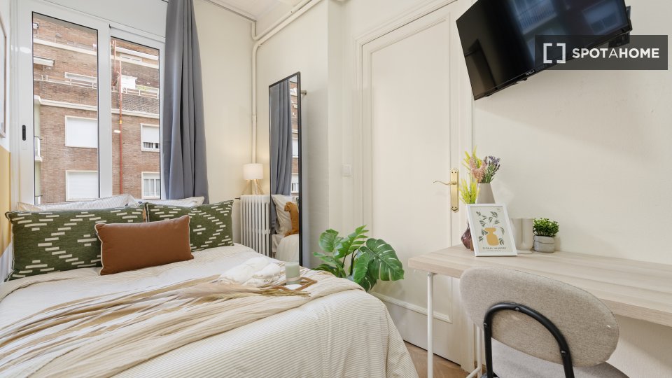 Double room Barcelona, 8 beds, 150m² — photo 54