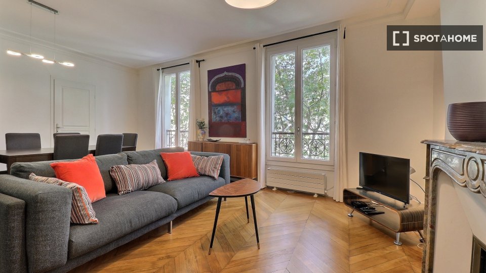 Apartment Paris, 1 bed, 77m² — photo 2