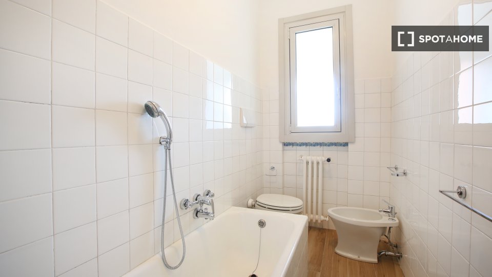 Double room Milan, 6 beds, 150m² — photo 8