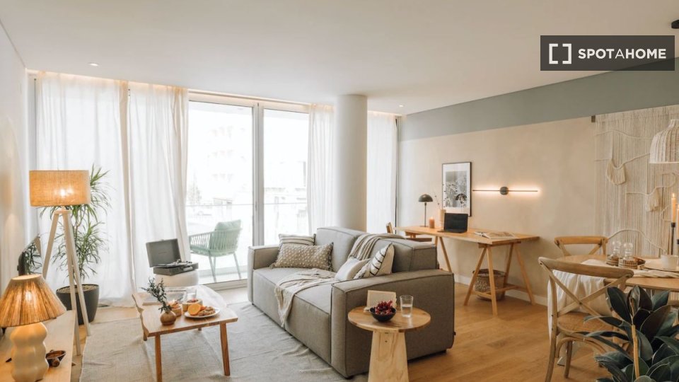 Apartment Lisbon, 2 beds — photo 14