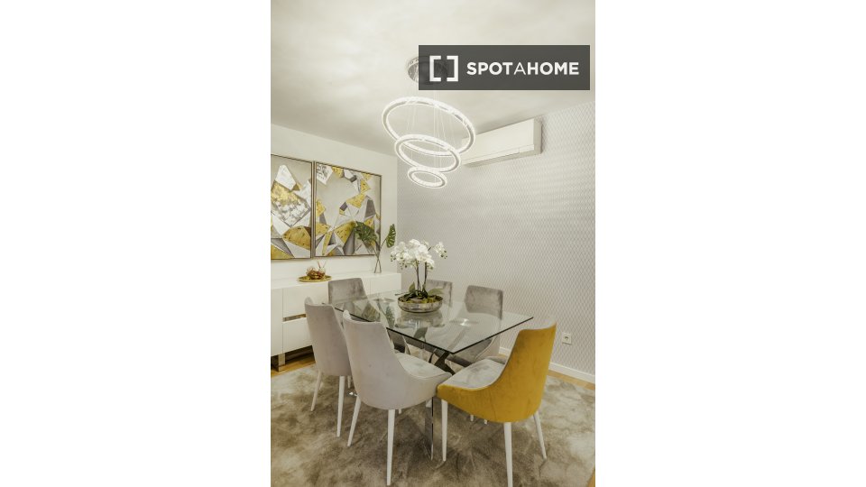 Apartment Lisbon, 3 beds, 133m² — photo 7