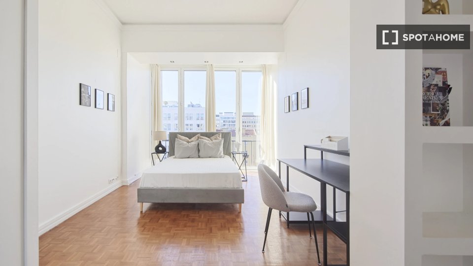 Double room Lisbon, 7 beds — photo 10