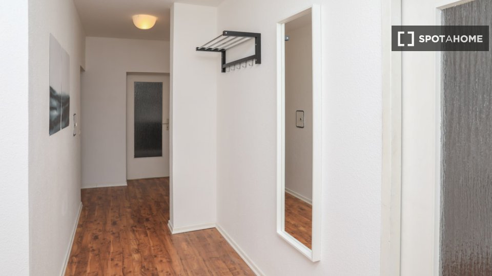 Double room Berlin, 4 beds, 105m² — photo 15