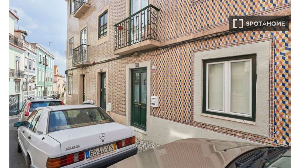 Apartment Lisbon, 2 beds — photo 11