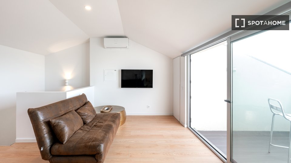 Apartment Porto, 1 bed, 64m² — photo 2