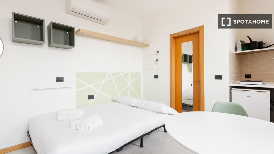 Apartment mono Milan — photo 1