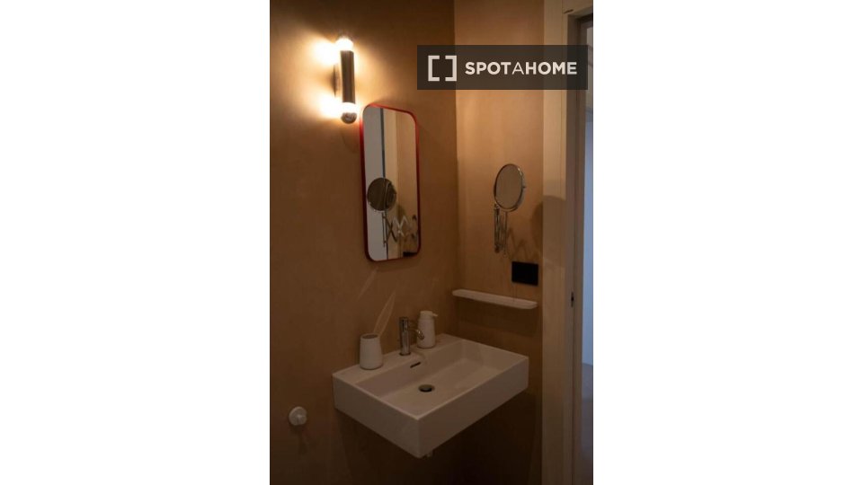 Apartment Milan, 1 bed — photo 15