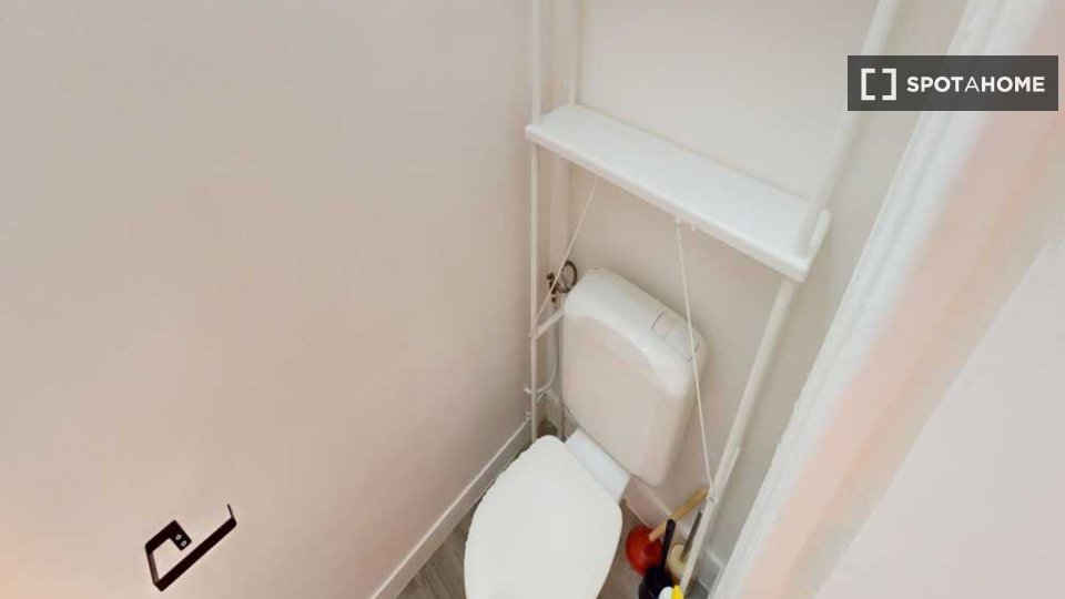 Double room Paris, 6 beds, 90m² — photo 4