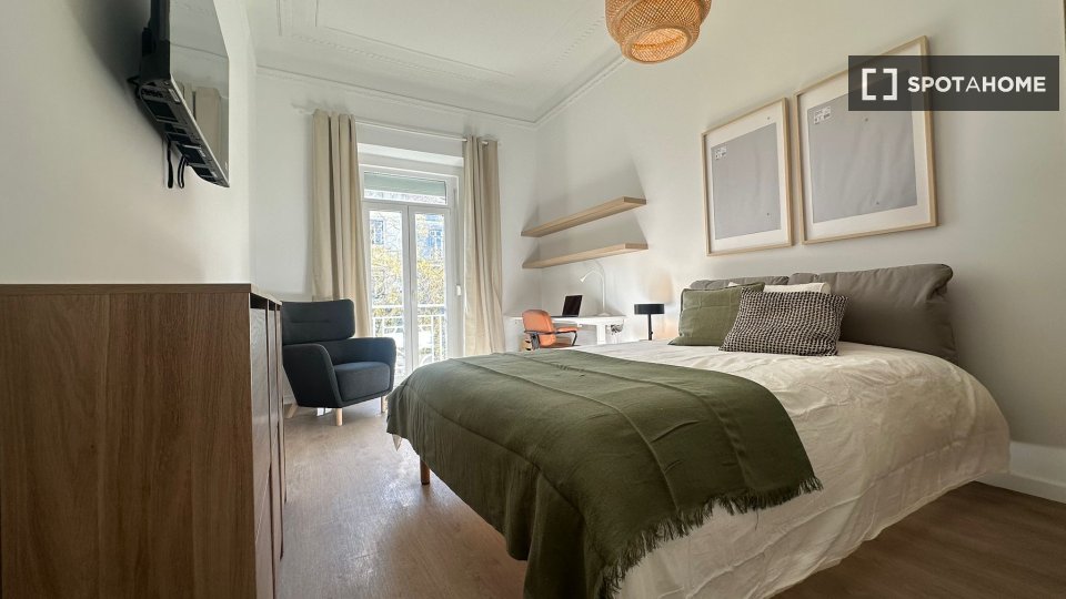 Double room Lisbon, 6 beds, 160m² — photo 18