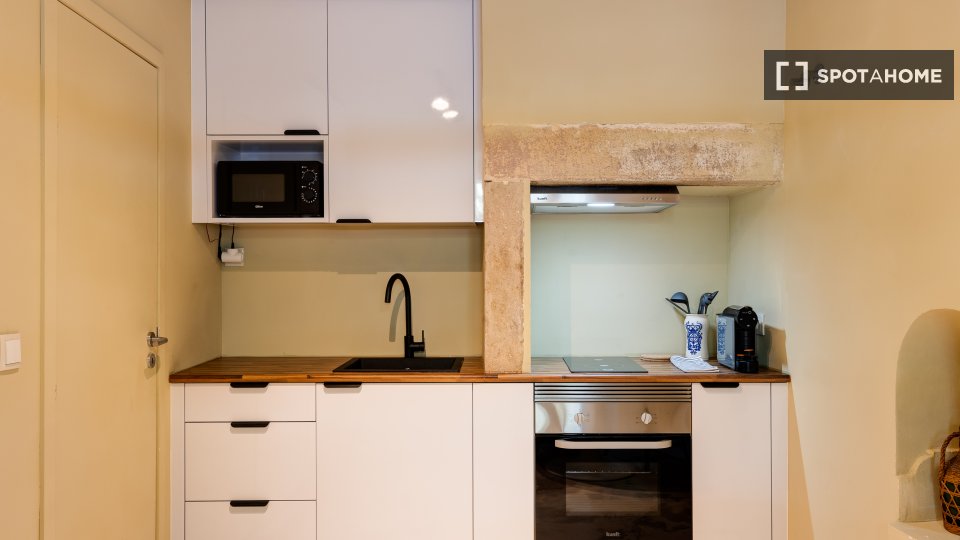 Apartment mono Lisbon, 60m² — photo 19