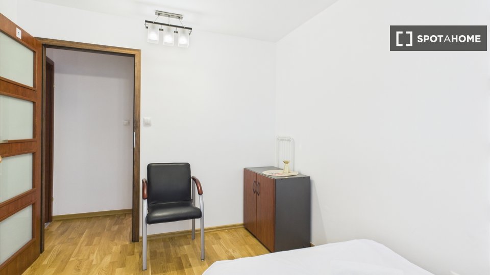 Room 6 guests, with wifi