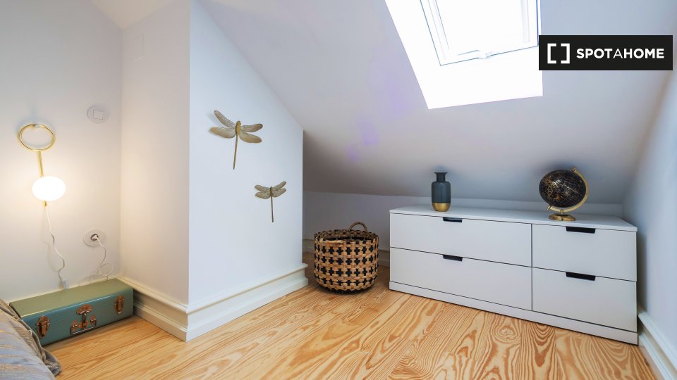 Apartment Lisbon, 1 bed, 65m² — photo 17